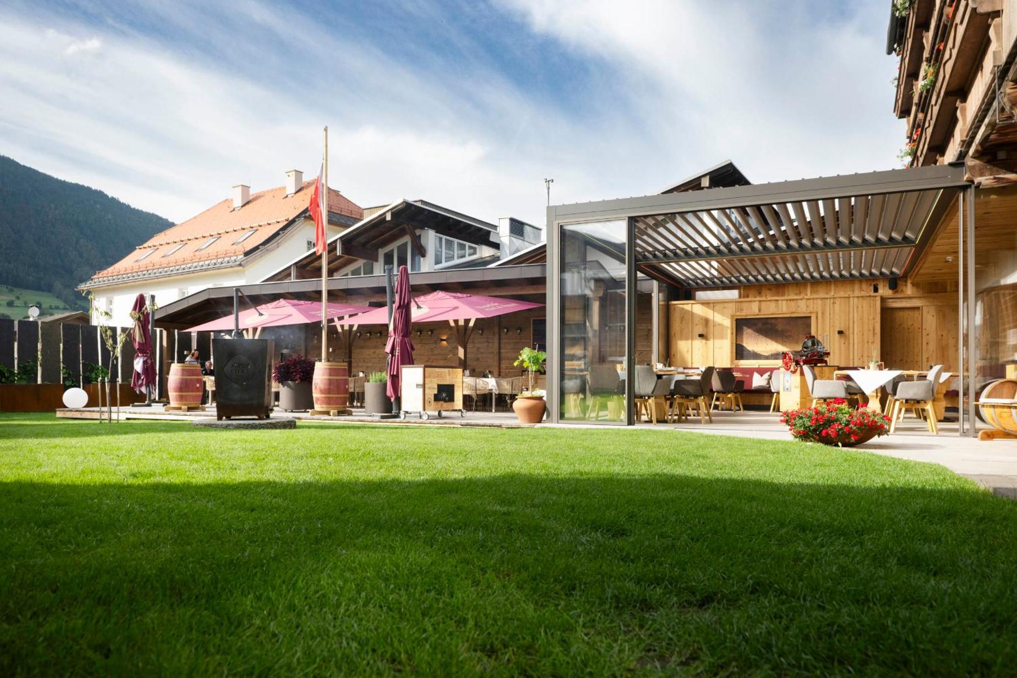 Hotel Alpenstolz Mieders Buitenkant foto