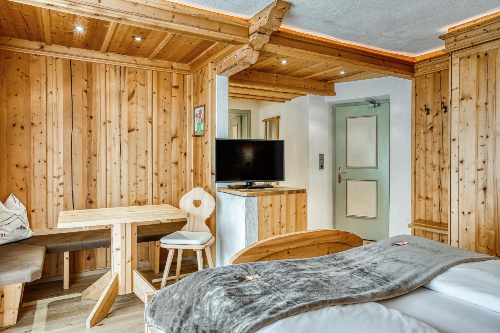 Hotel Alpenstolz Mieders Kamer foto